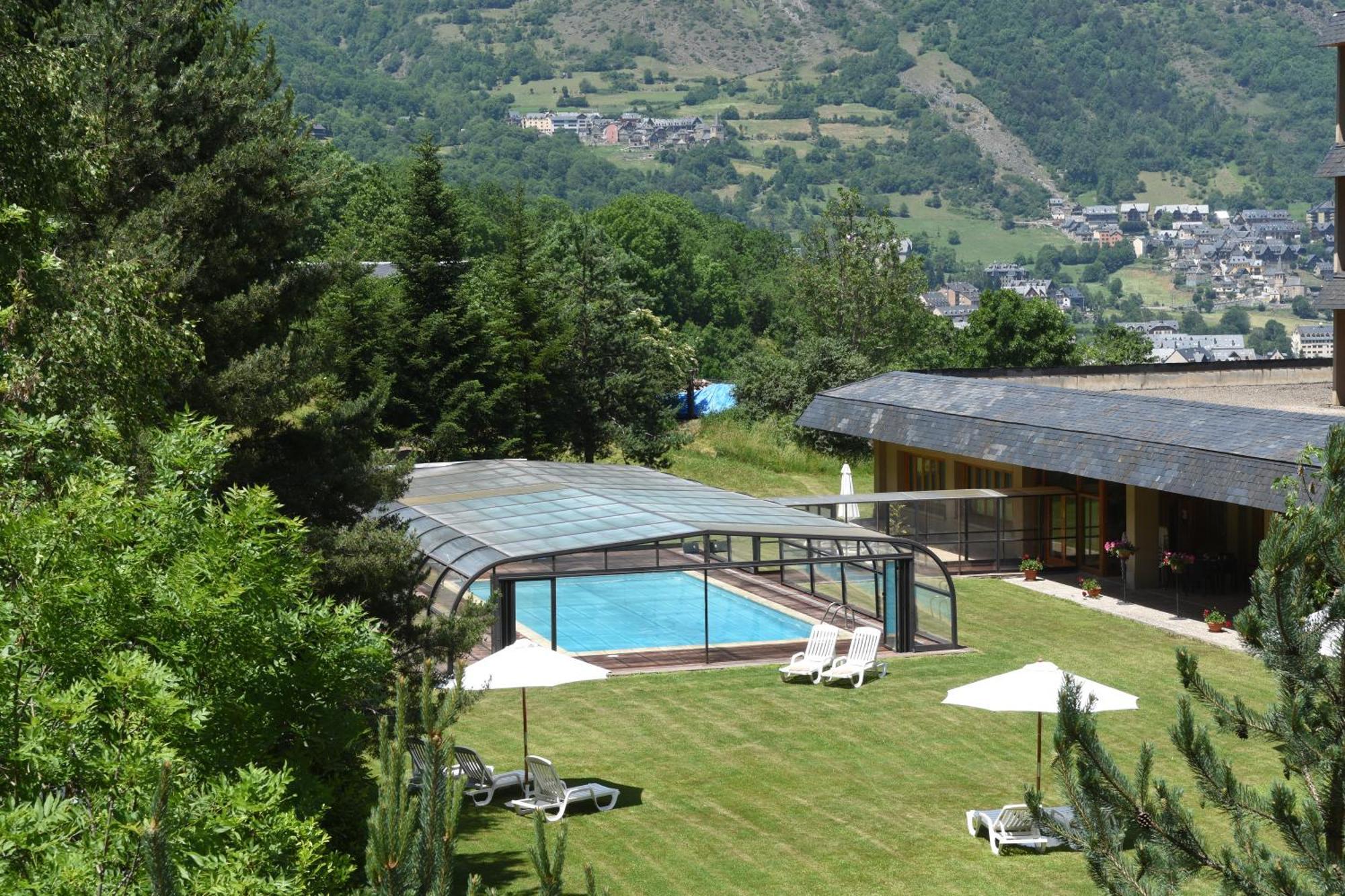 Husa Tuca Hotel Vielha Exterior foto